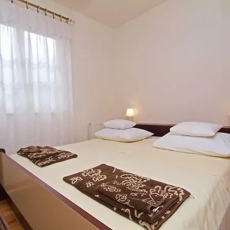 Apartamento Natasa *